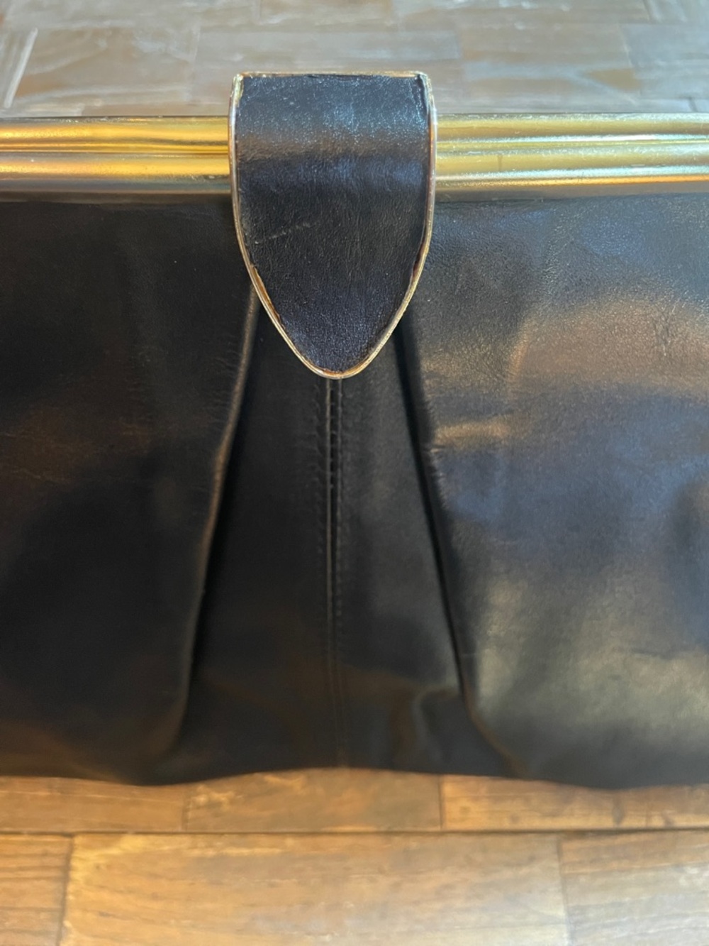 Vintage Leather Frame Clutch - Picture 2 of 15